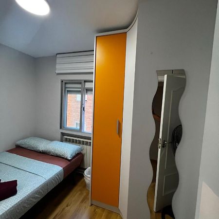 Bed Vallecas Hotel Madrid Exterior photo