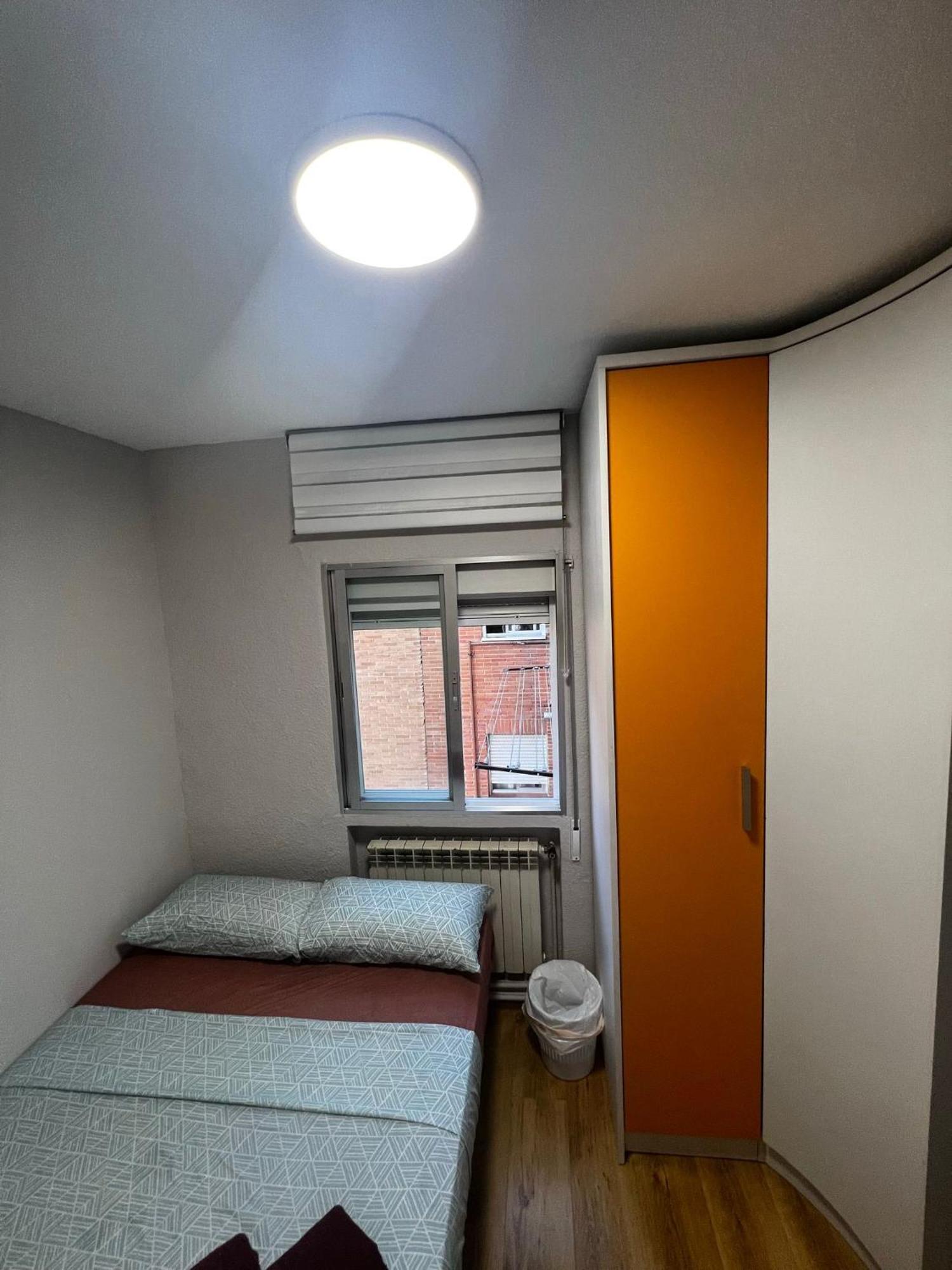 Bed Vallecas Hotel Madrid Exterior photo