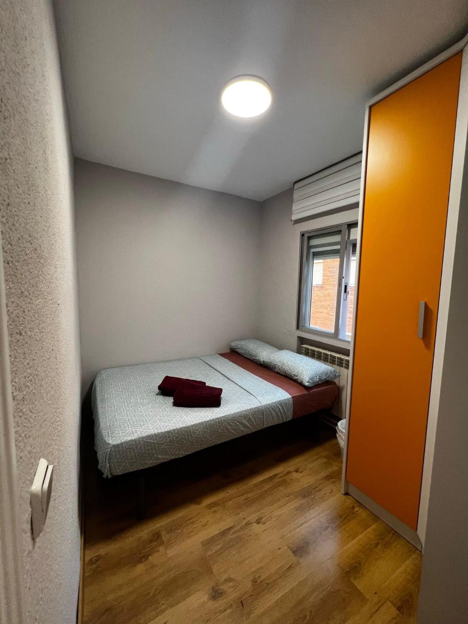 Bed Vallecas Hotel Madrid Exterior photo